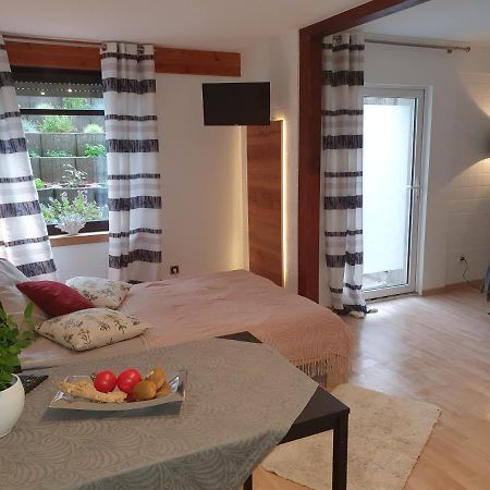 Privat Apartaments , Eigene Eigang, Eigene Badezimmer, Und Eigene Kueche Straelen Esterno foto